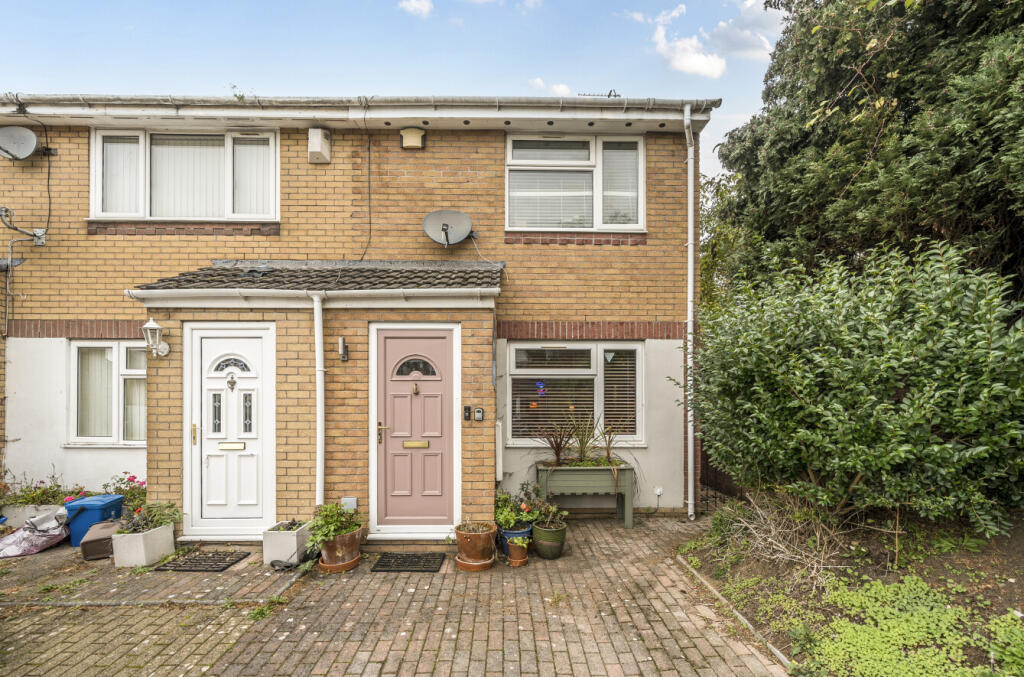 Main image of property: Waterford Close, Grangetown, Cardiff