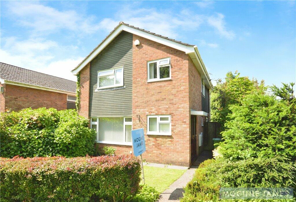 4 bedroom detached house for sale in Mathew Walk, Danescourt, Cardiff, CF5