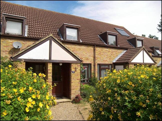 Main image of property: EDENSIDE ROAD, GREAT BOOKHAM, KT23