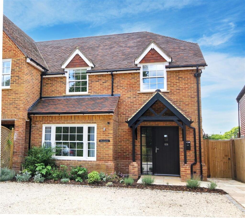 Main image of property: THE STREET, EFFINGHAM, KT24