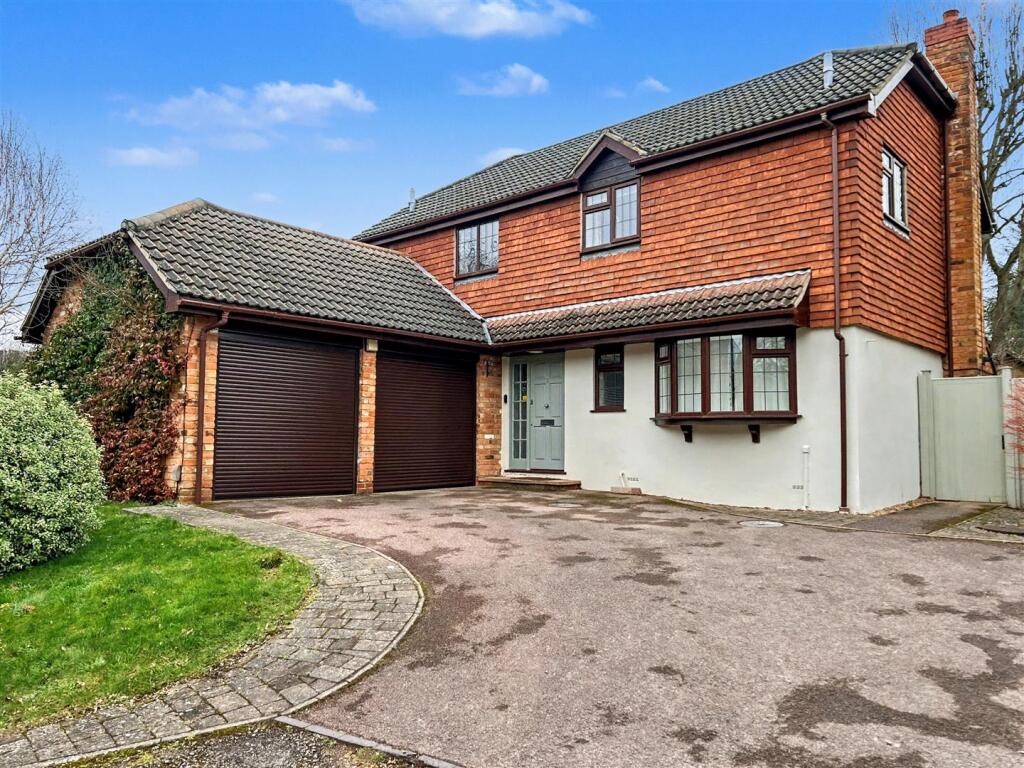 Main image of property: ASHWOOD PARK, FETCHAM, KT22