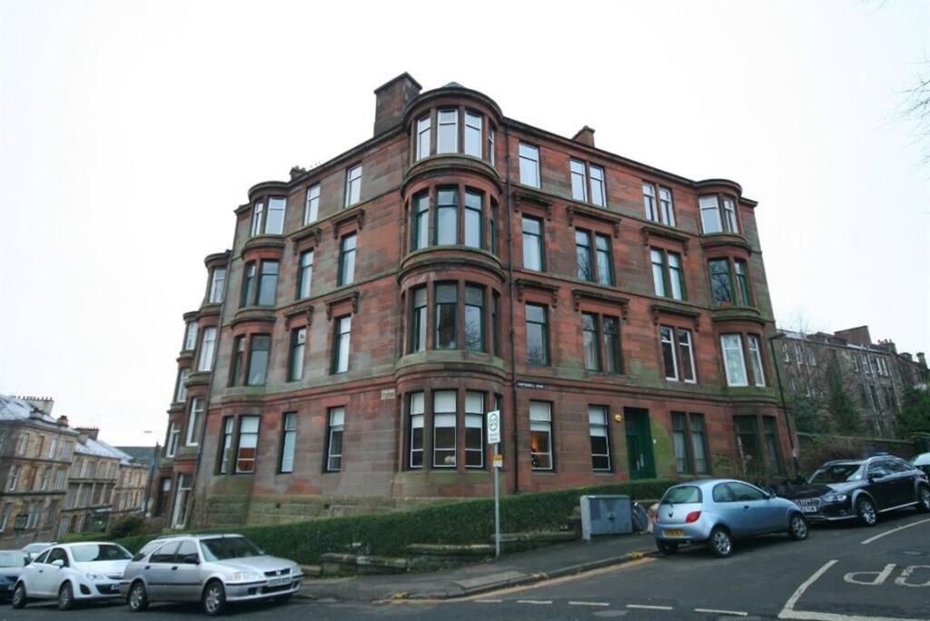 3 bedroom flat for rent in Partickhill Road, Partickhill, Glasgow, G11