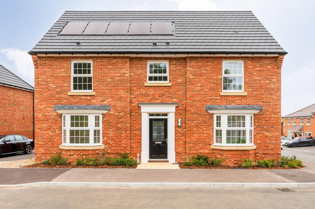 Main image of property: Mortar Green, Newbury, RG14