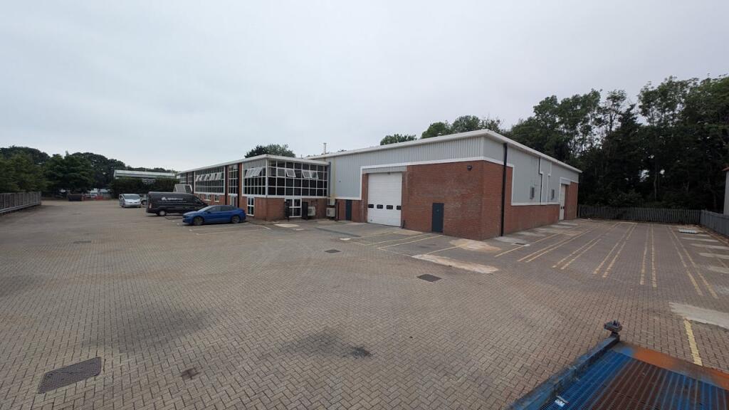 Main image of property: 1 Premier Way, Abbey Industrial Estate, North Baddesley, Southampton, SO51 9DQ