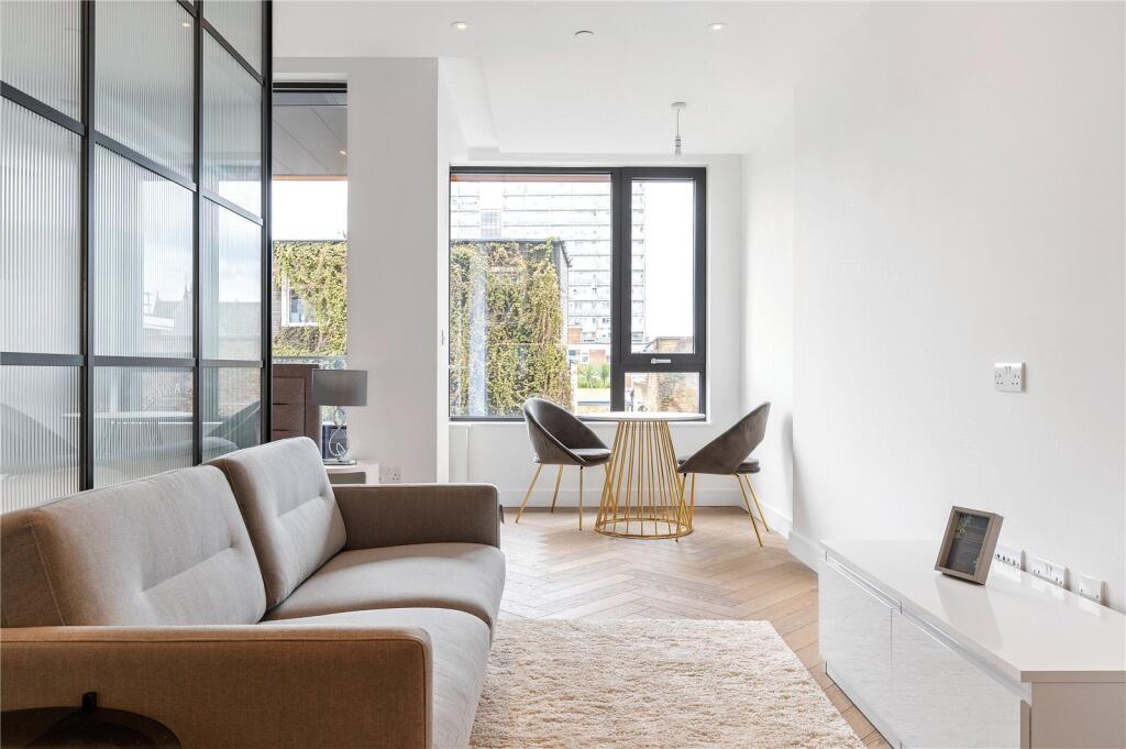 Main image of property: Dawson Street, London, E2