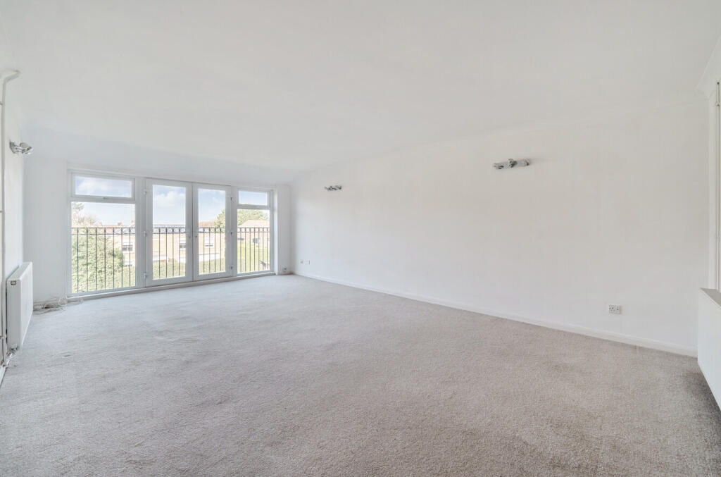 Main image of property: Carshalton Lodge, 89 Oatlands Drive, Weybridge