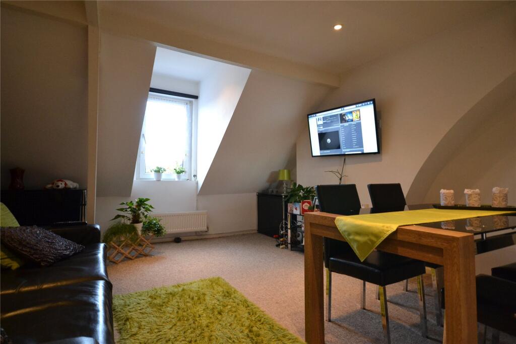 Main image of property: Clive Street, Caerdydd, CF11