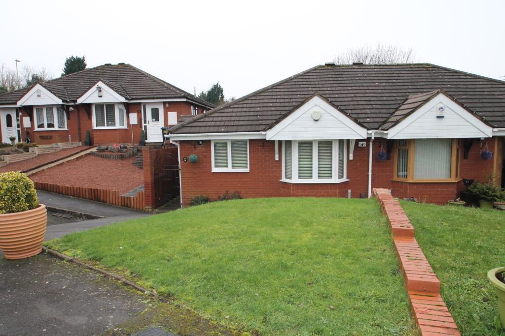 Main image of property: 14 Rossendale Close, Halesowen, West Midlands, B63