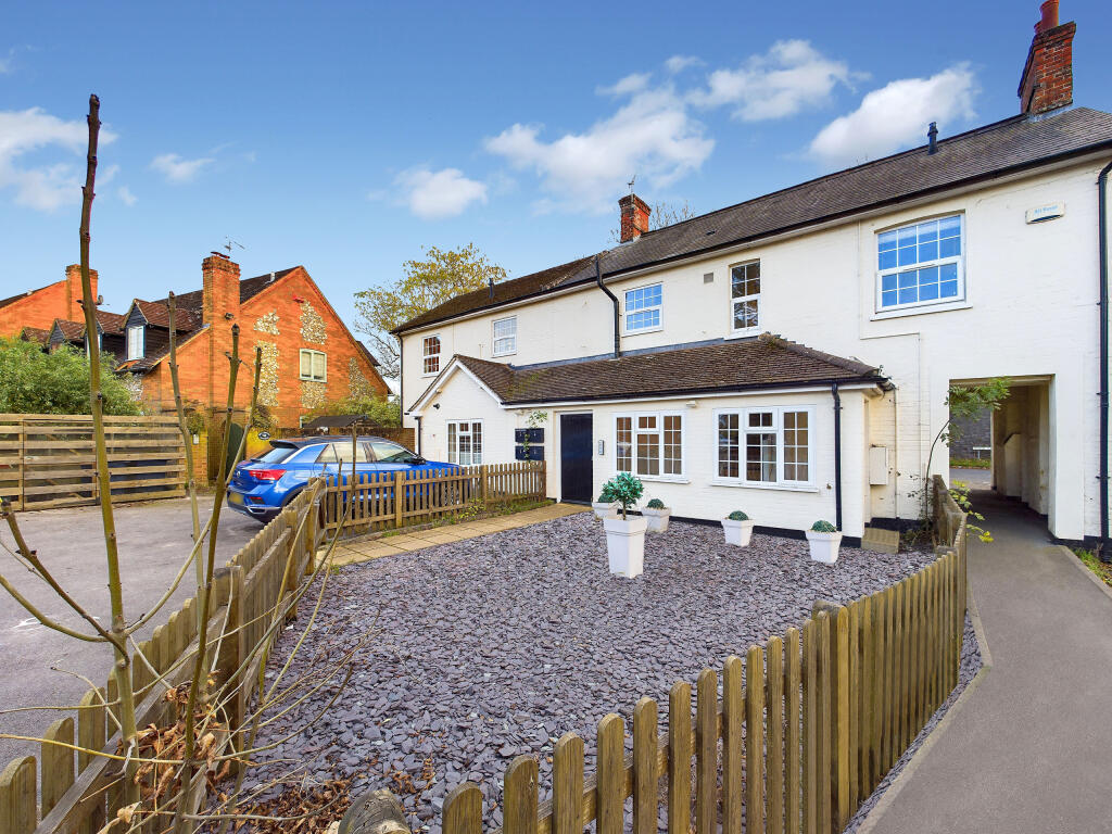 Main image of property: Wellington House, Longwick