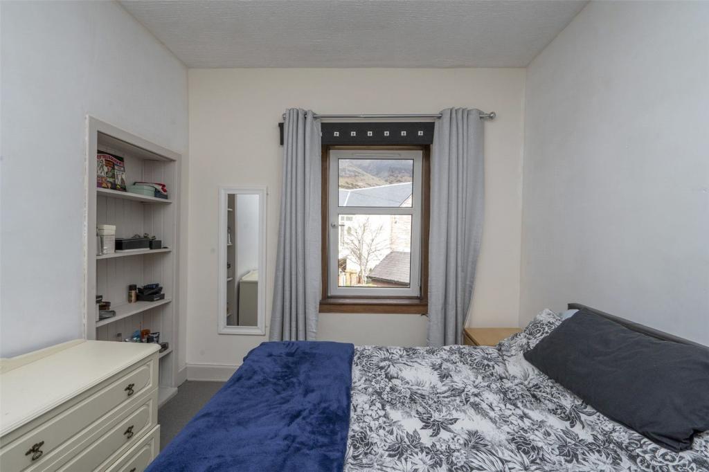 2 bedroom terraced house for sale in 140 High Street, Tillicoultry, FK13