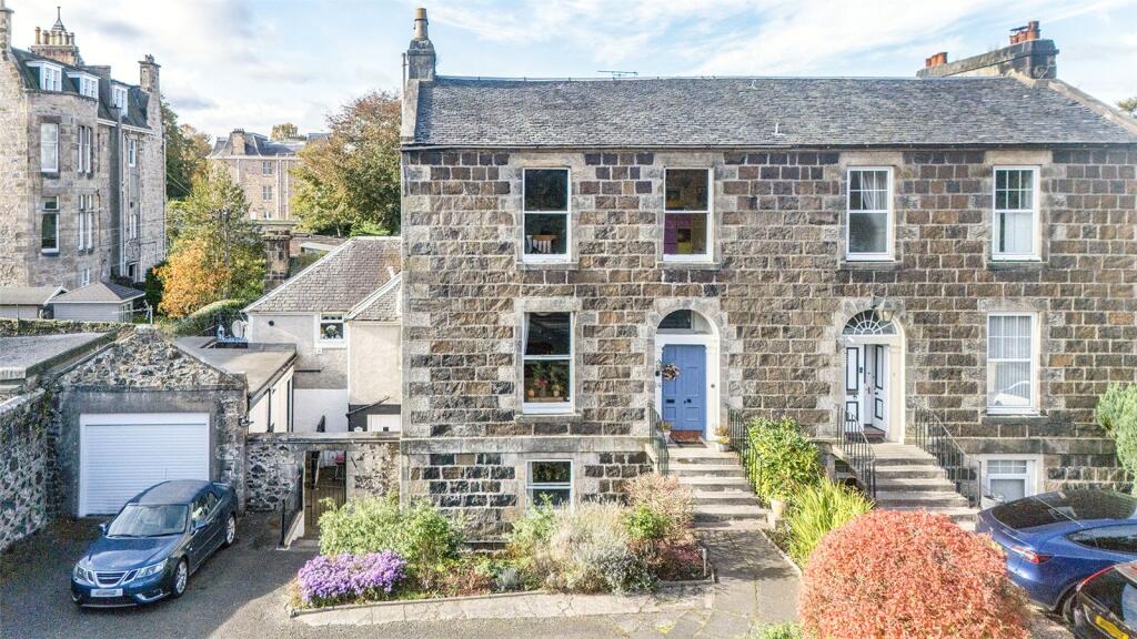 Main image of property: 14 Melville Terrace, Stirling, FK8