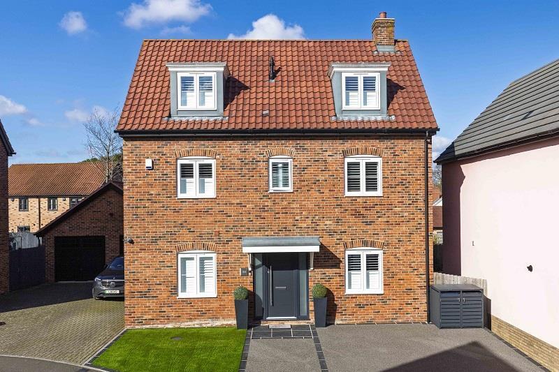 Main image of property: Hummerston Close, Buntingford