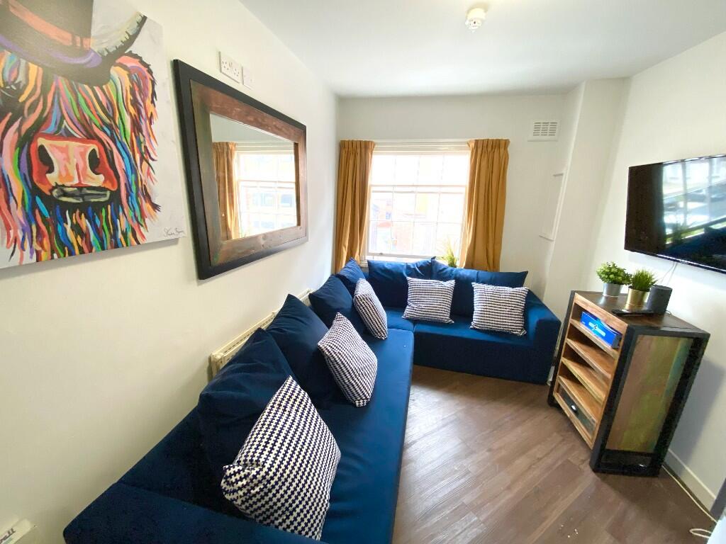 Main image of property: Flat 3, 75 Mount Pleasant, Liverpool, Merseyside, L3