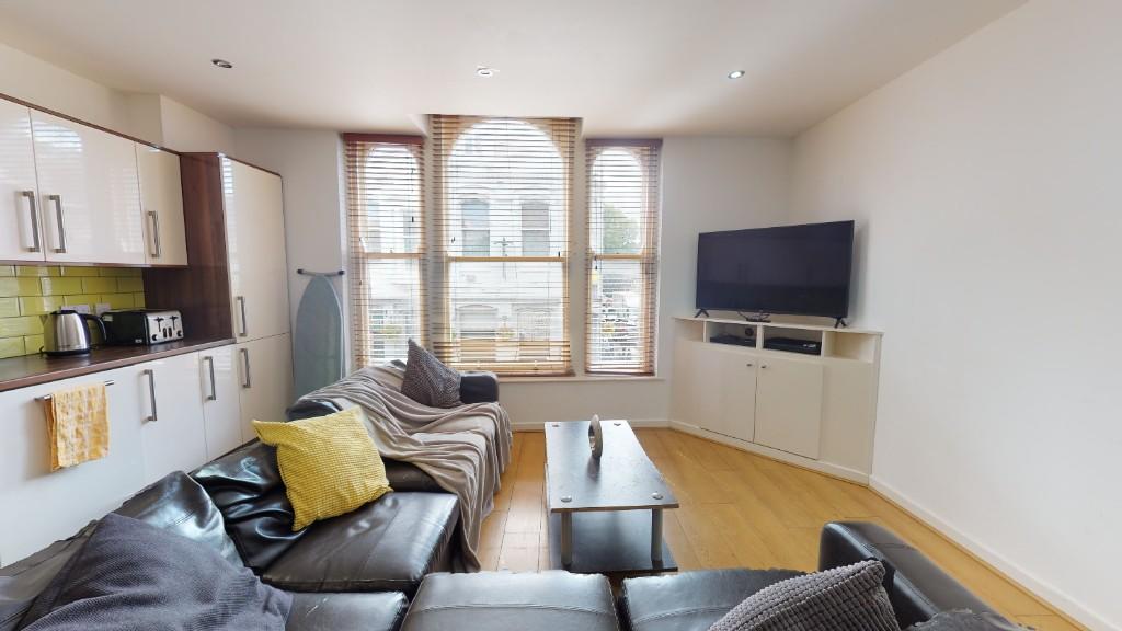 Main image of property: 113 Lark Lane, Liverpool, Merseyside, L17 8UR, United Kingdom (Sefton Park)