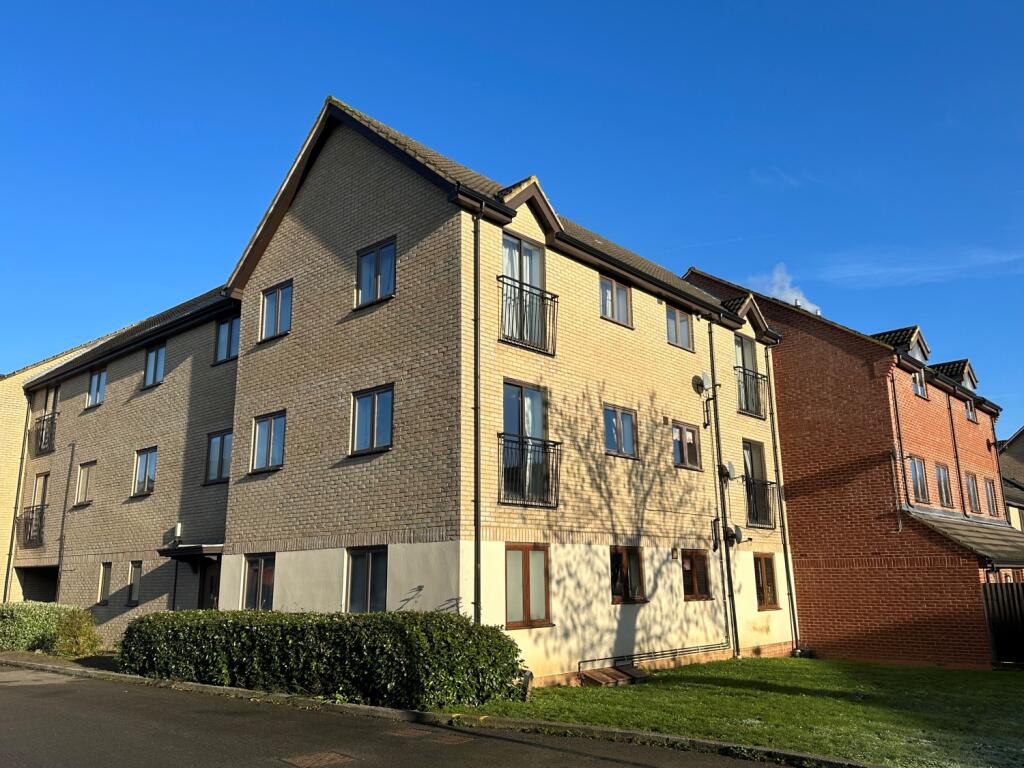 2 bedroom apartment for rent in Laxfield Drive, Broughton, MK10