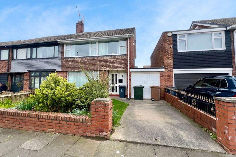 3 bedroom semidetached house for sale in Malvern Road, North Shields, NE29