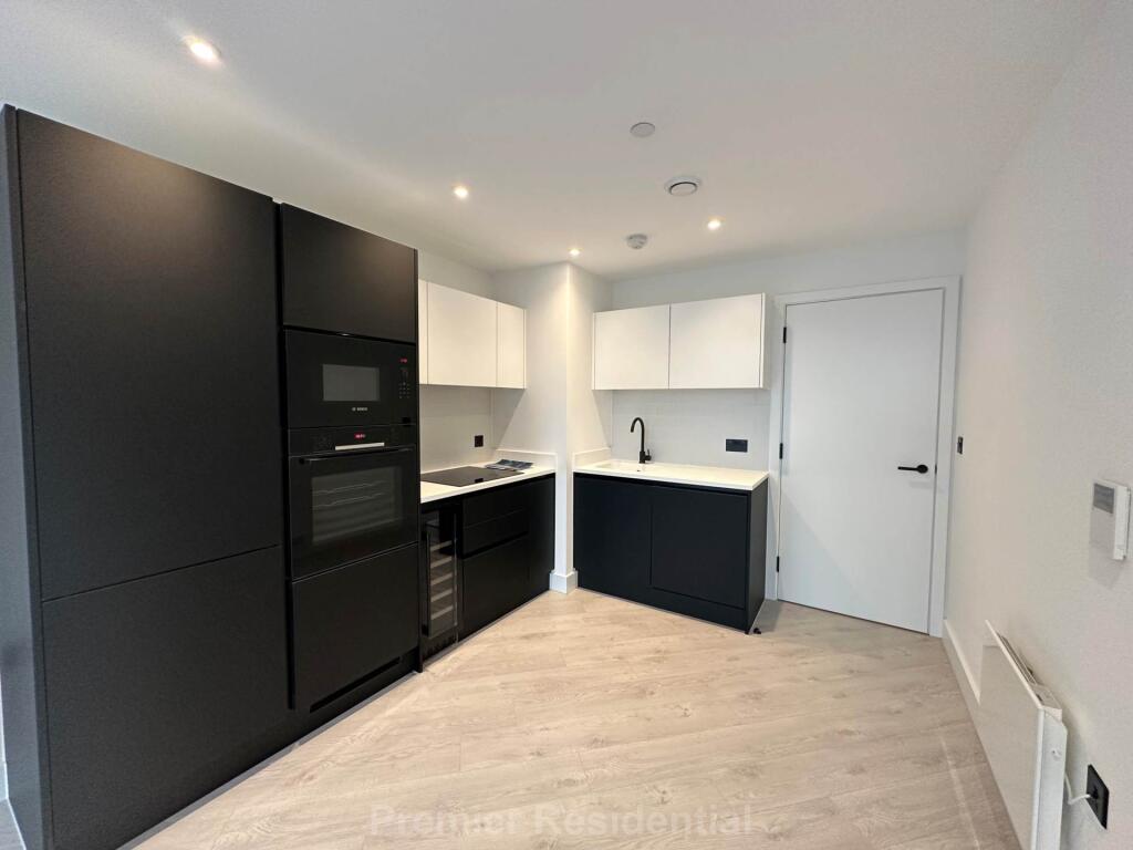 Main image of property: Trinity Tower, Manchester