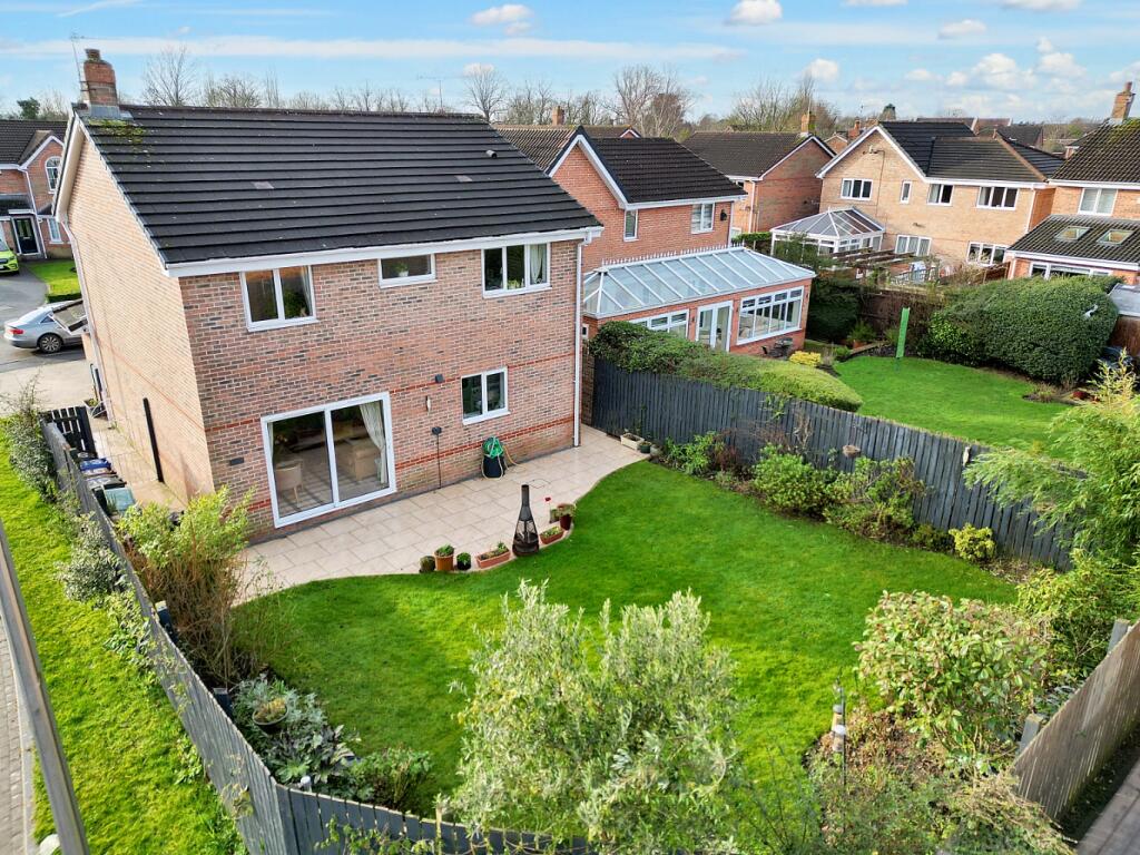 4 bedroom detached house for sale in Wood Top Close, Offerton, Stockport, SK2 5EF, SK2