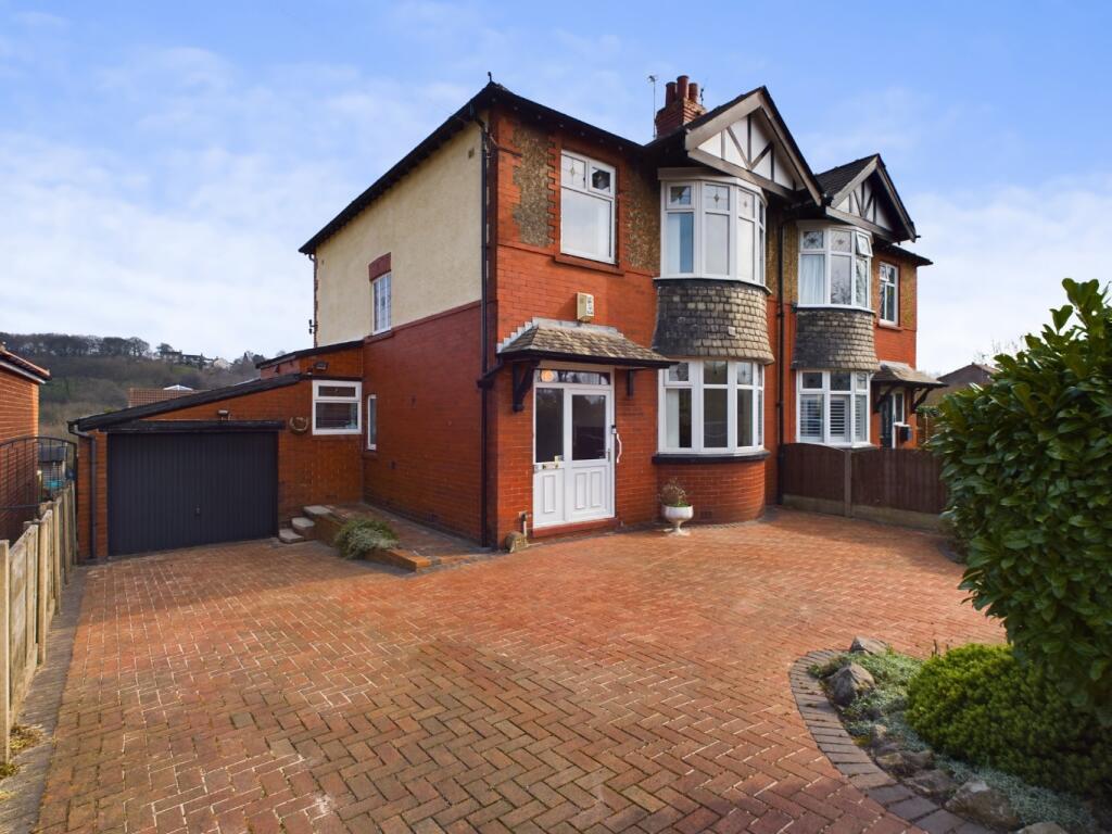 3 bedroom semidetached house for sale in Lane, Bredbury