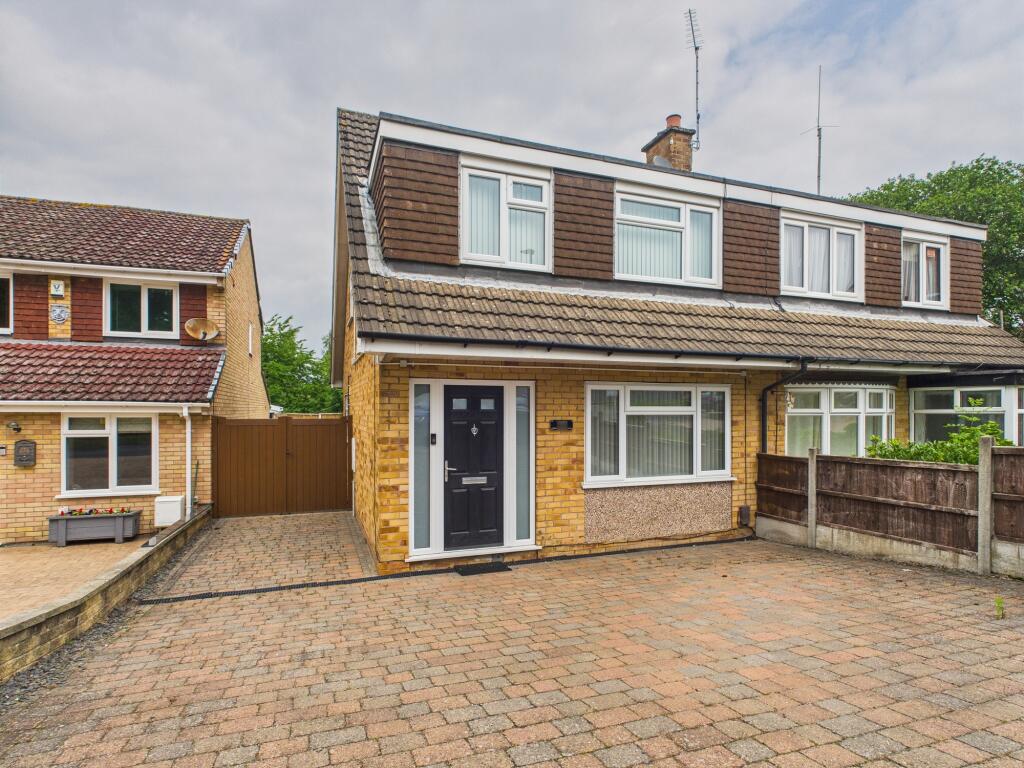 Main image of property: Sandown Avenue, Mickleover