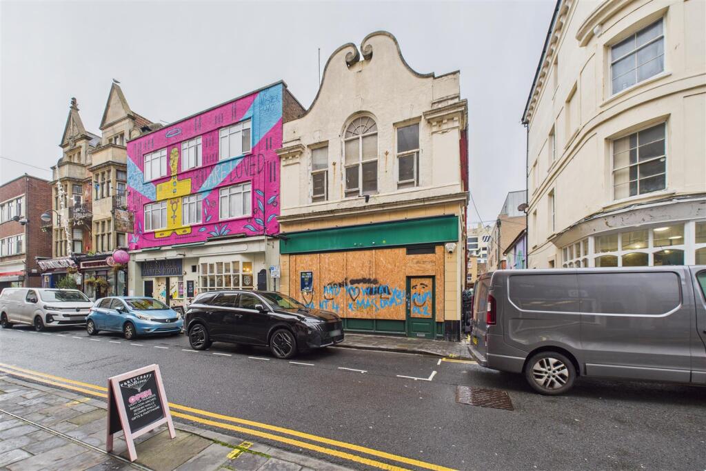 Main image of property: PLANNING | 8 BED HMO | £70K pa | WSM