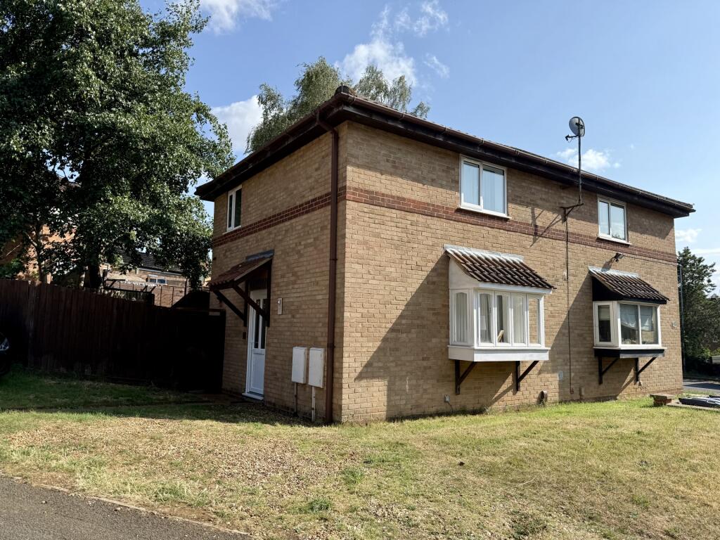 Main image of property: Little Gull Close, Southfields, NN3 5BU