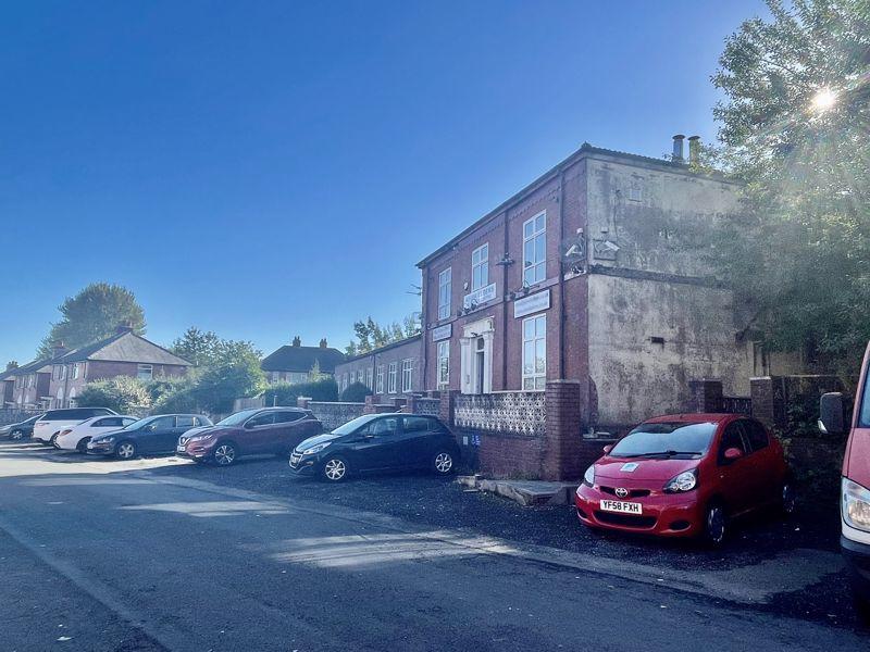 Commercial property for rent in Northfield Street, Deane, Bolton