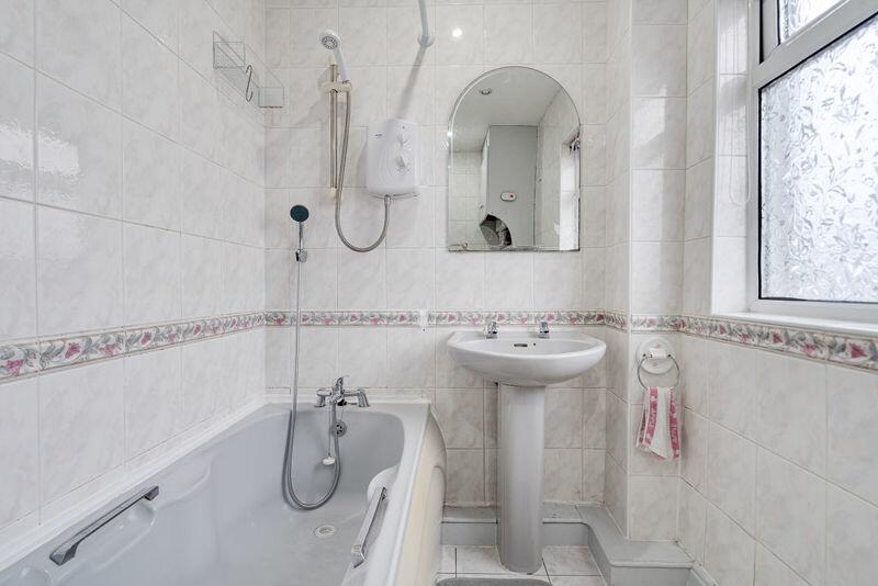 Additional property image - Morris Green Lane, Morris Green, Bolton, ** AVAILABLE NOW **