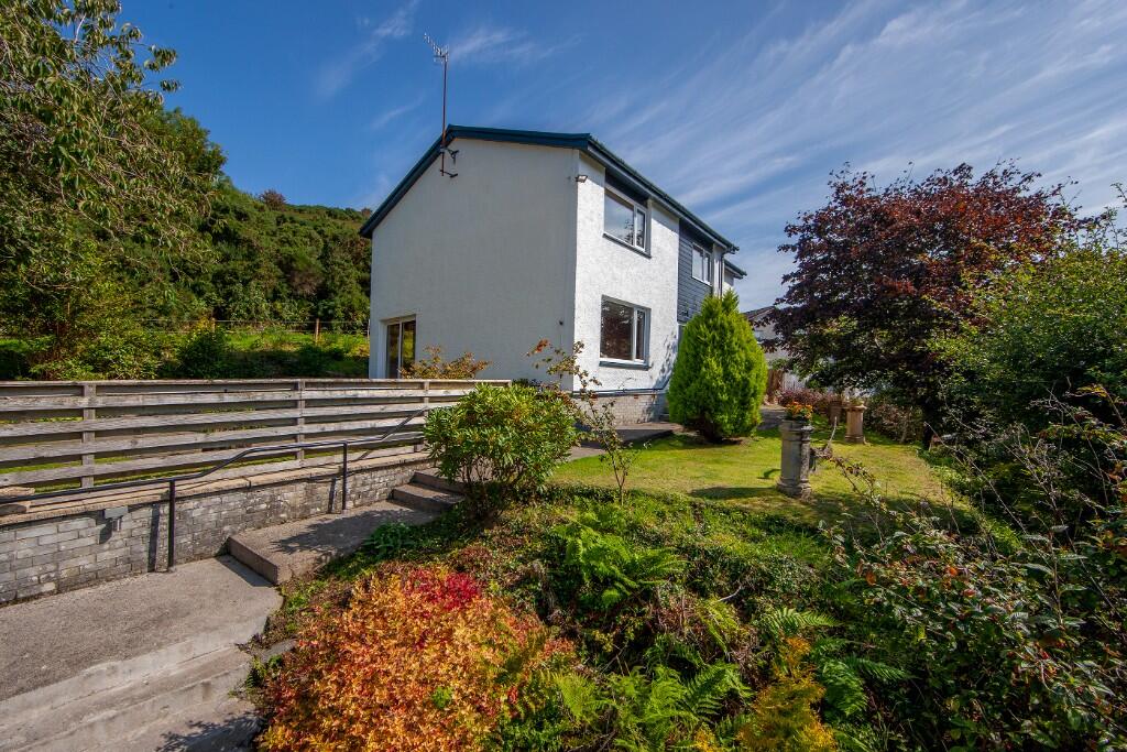 Main image of property: Ardstruan, Croft Road, Oban, PA34 5JN