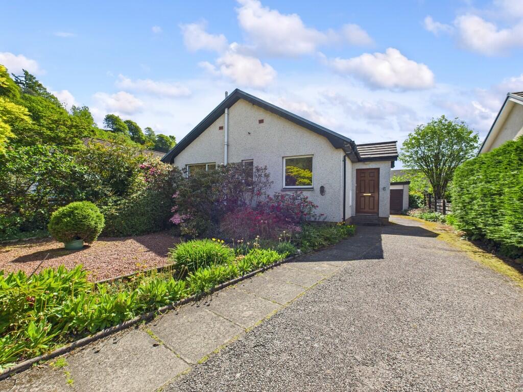2 bedroom detached bungalow