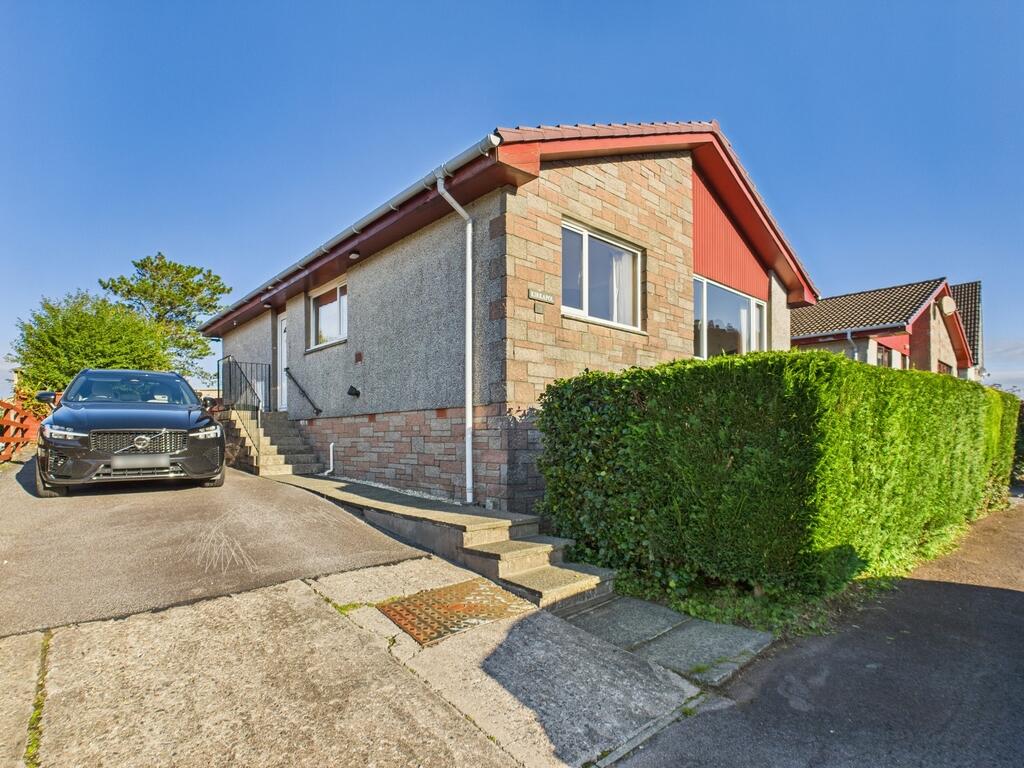 Main image of property: Kirkapol, 16 Morvern Hill, Oban, PA34 4NS