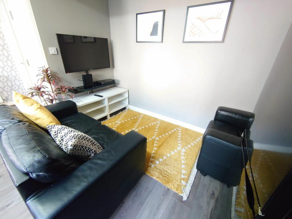 1 bedroom terraced house for rent in Double Rooms, Ingrow Rd, Kensington, L6