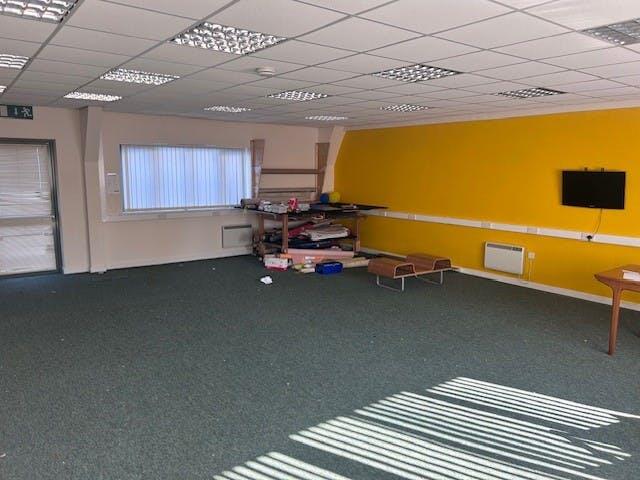 Unit 56 Home Farm internal.jpg