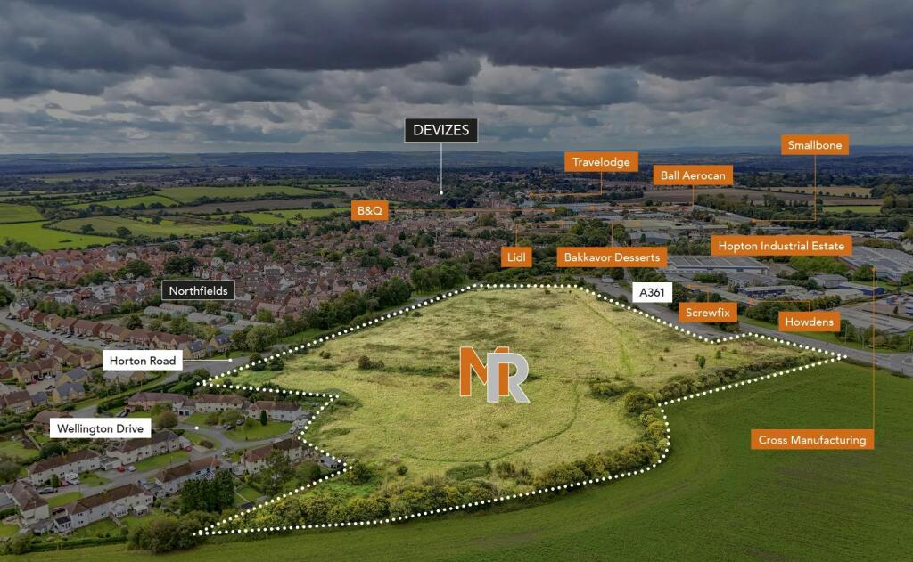 HD2637 Moonraker BP DevizesMarked Aerial ID 23428.jpg