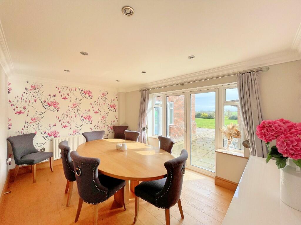 5 bedroom detached house for sale in Southminster Road, MAYLAND, CM3