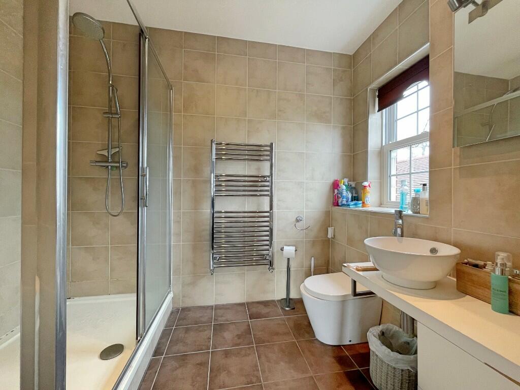 5 bedroom detached house for sale in Southminster Road, MAYLAND, CM3