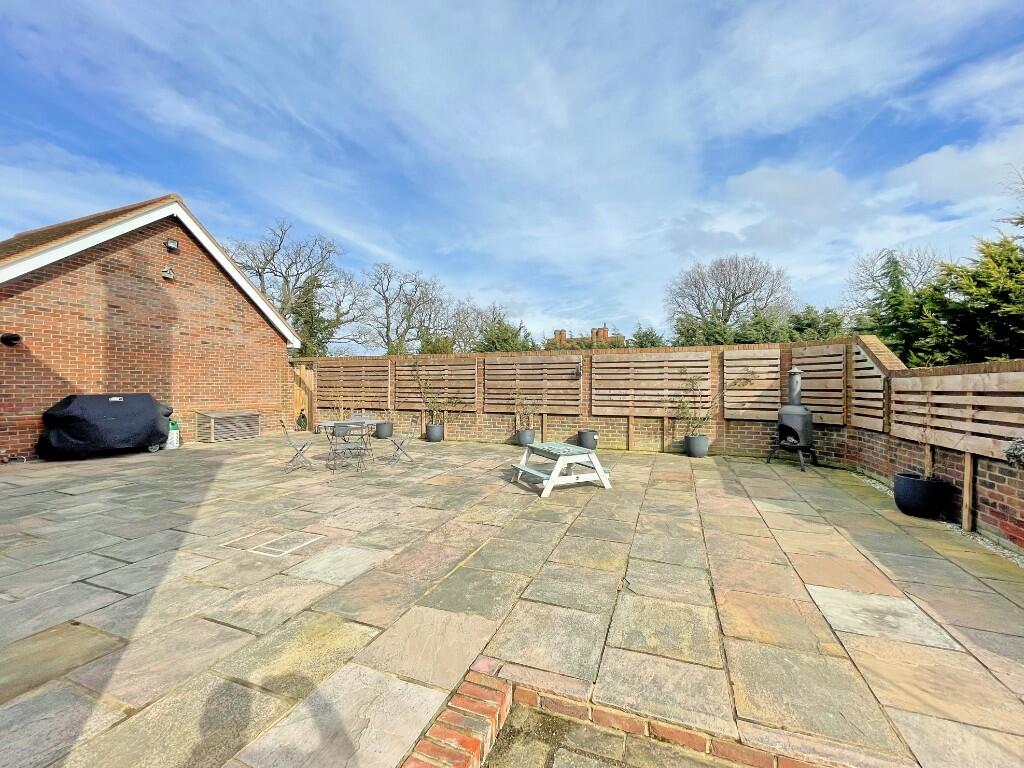 5 bedroom detached house for sale in Southminster Road, MAYLAND, CM3