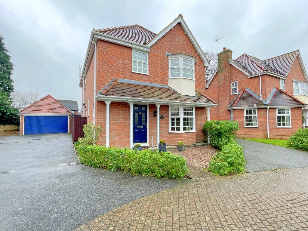 4 bedroom detached house for sale in Mill Close, TIPTREE, CO5