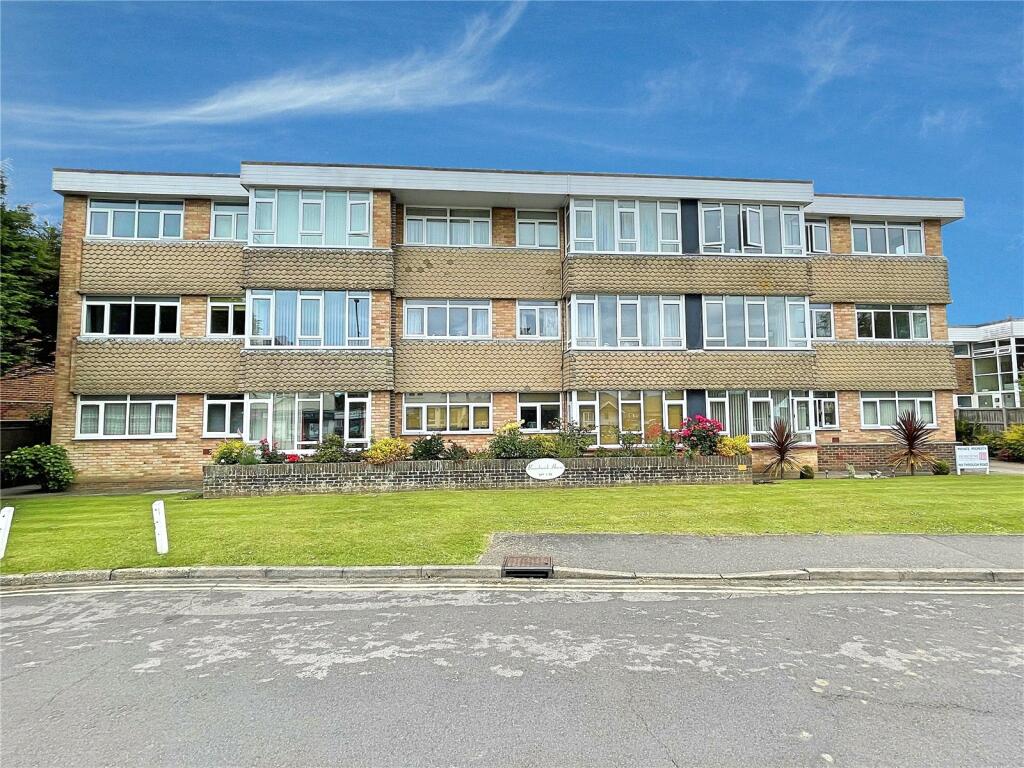 1 bedroom flat for sale in Ash Lane, Rustington, Littlehampton, West