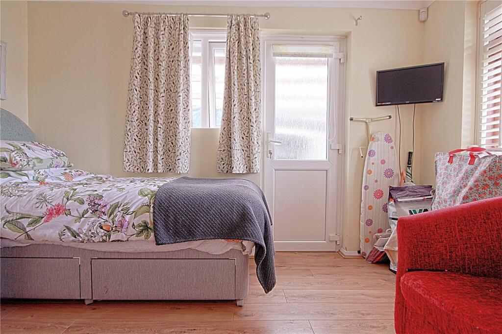Additional property image - Hearnfield Road, Wick, Littlehampton, West Sussex, BN17