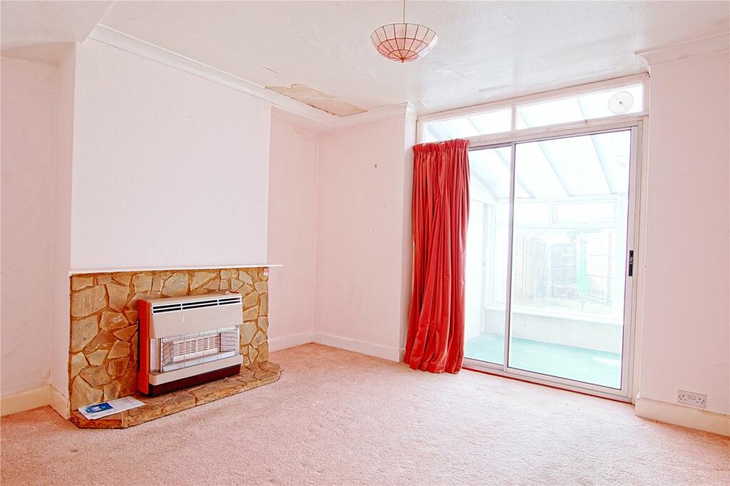 Additional property image - Milton Avenue, Rustington, Littlehampton, West Sussex, BN16
