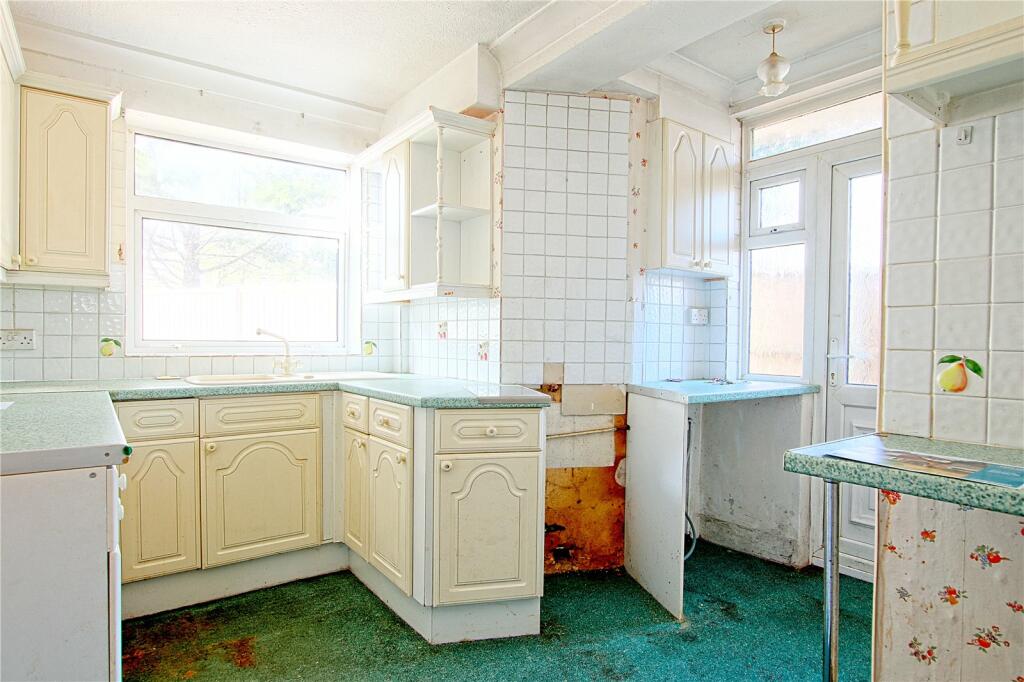 Additional property image - Milton Avenue, Rustington, Littlehampton, West Sussex, BN16