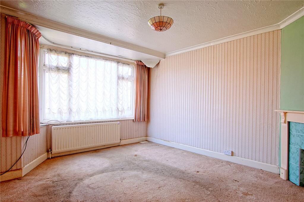 Additional property image - Milton Avenue, Rustington, Littlehampton, West Sussex, BN16
