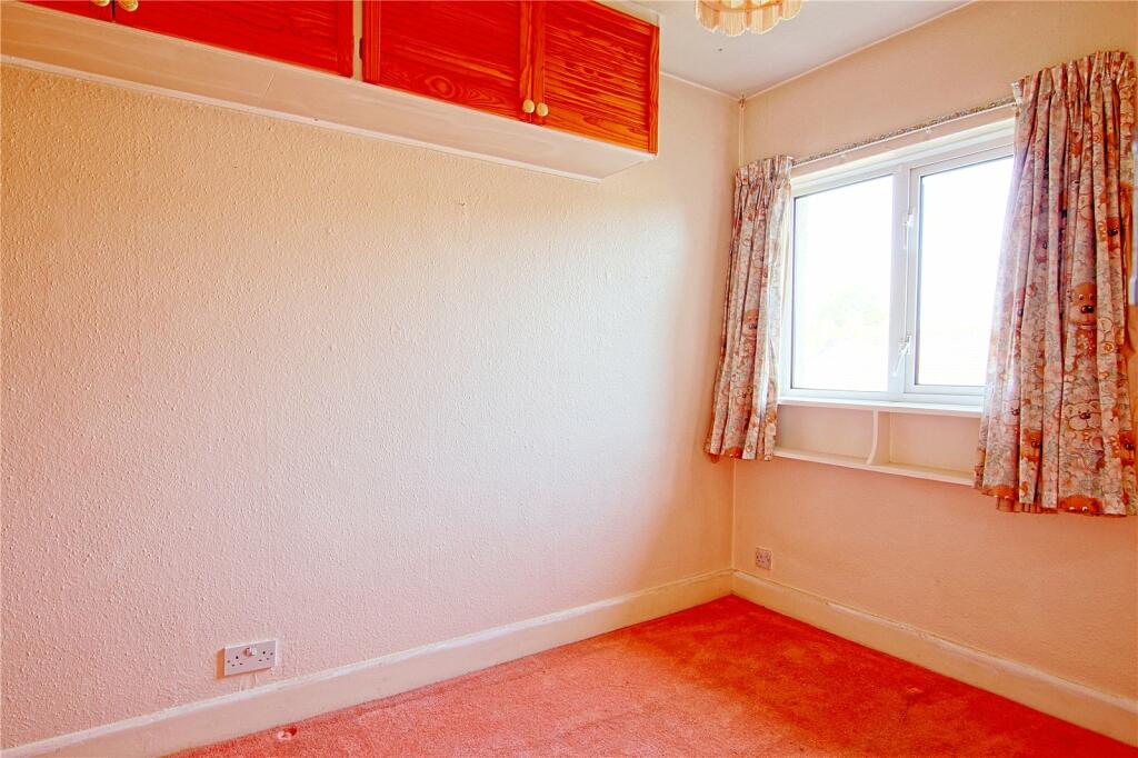 Additional property image - Milton Avenue, Rustington, Littlehampton, West Sussex, BN16