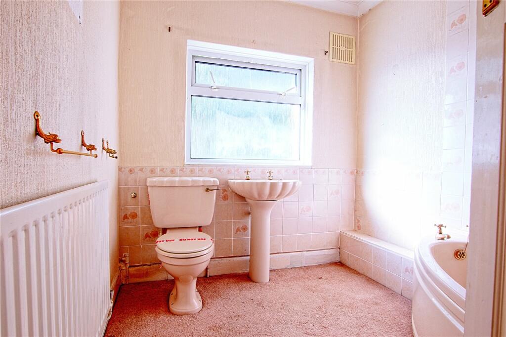 Additional property image - Milton Avenue, Rustington, Littlehampton, West Sussex, BN16