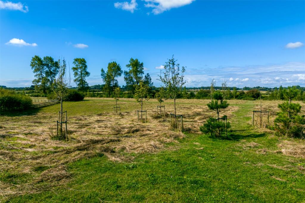 Additional property image - Boniface Avenue, Littlehampton, West Sussex, BN17
