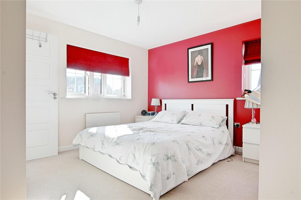 Additional property image - Suter Gardens, Littlehampton, West Sussex, BN17