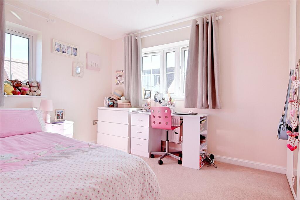 Additional property image - Suter Gardens, Littlehampton, West Sussex, BN17