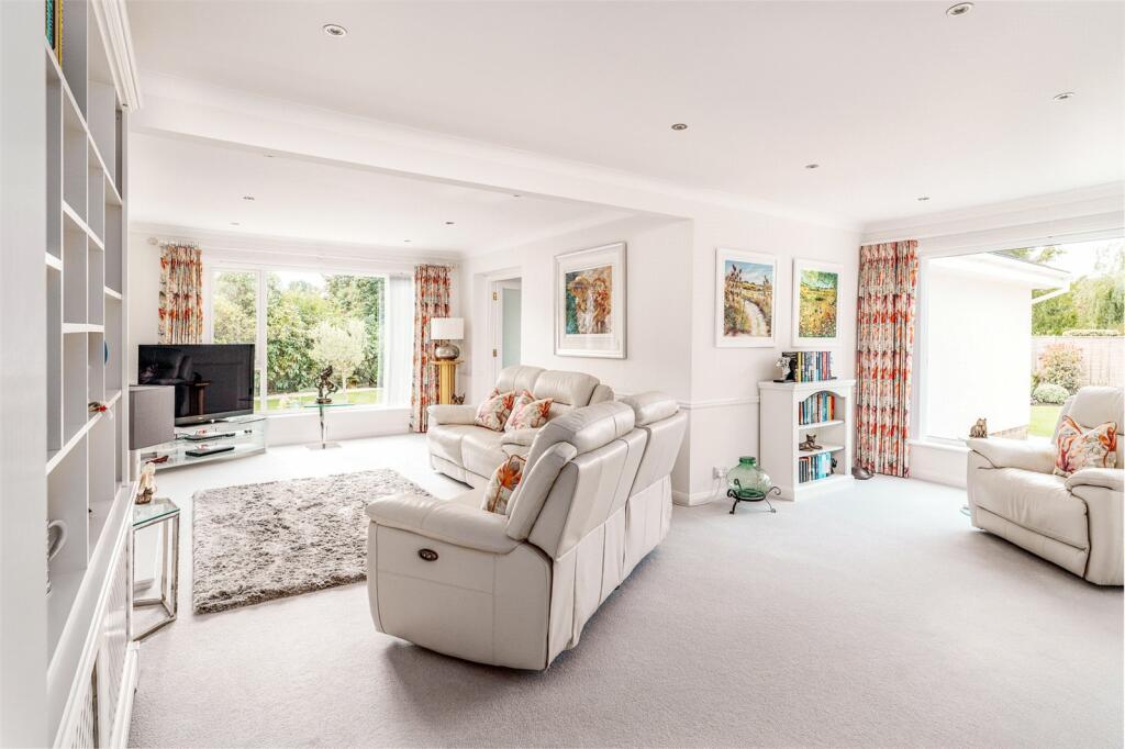 Additional property image - Selhurst Close, East Preston, Littlehampton, West Sussex, BN16