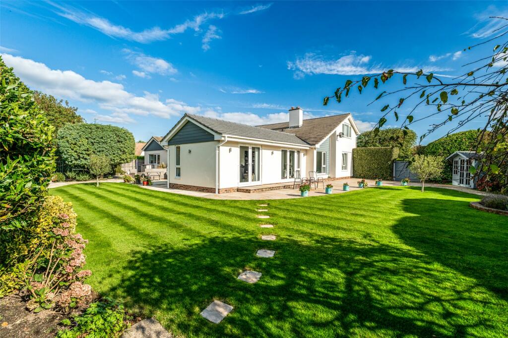 Additional property image - Selhurst Close, East Preston, Littlehampton, West Sussex, BN16